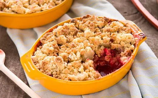 recipe image Rhubarb and Raspberry Crumble