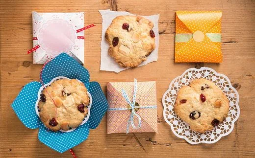 recipe image Chocolate & Macadamia Nut Cookies