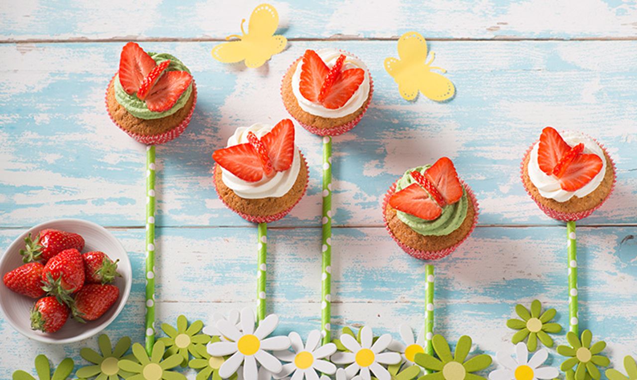 recipe image Strawberry Butterfly Cupcakes