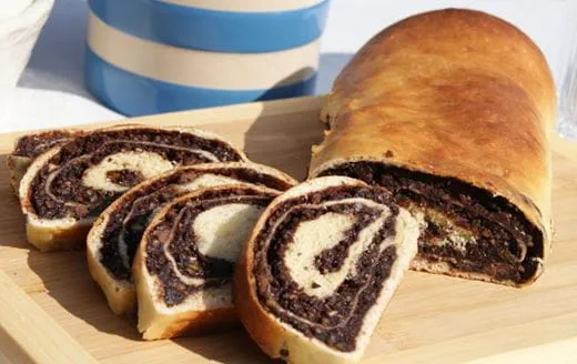 recipe image Chocolate Nut Roll