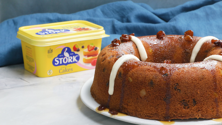 recipe image Stork Hot Cross Bundt