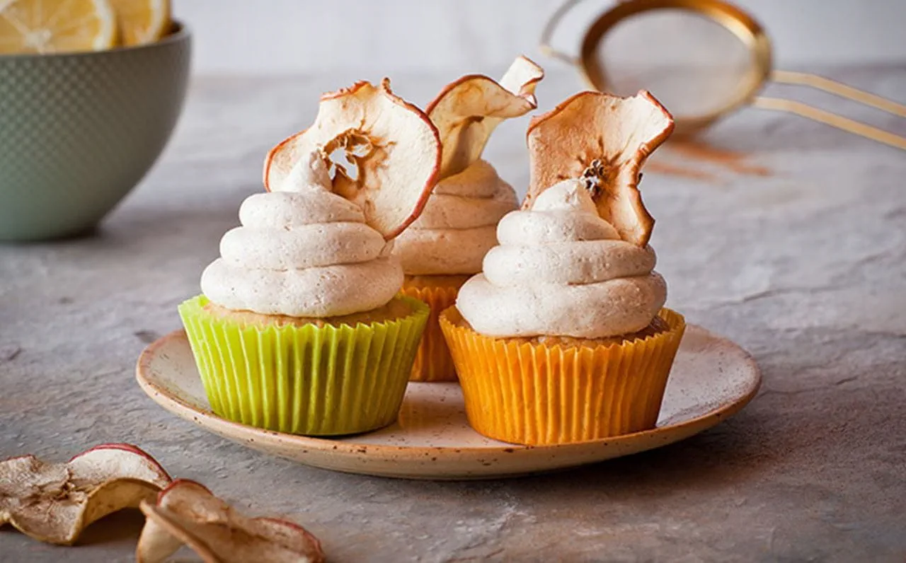 recipe image Apple Oatmeal Cupcakes