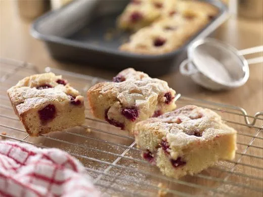 recipe image White Chocolate and Raspberry Brownies (Blondies)