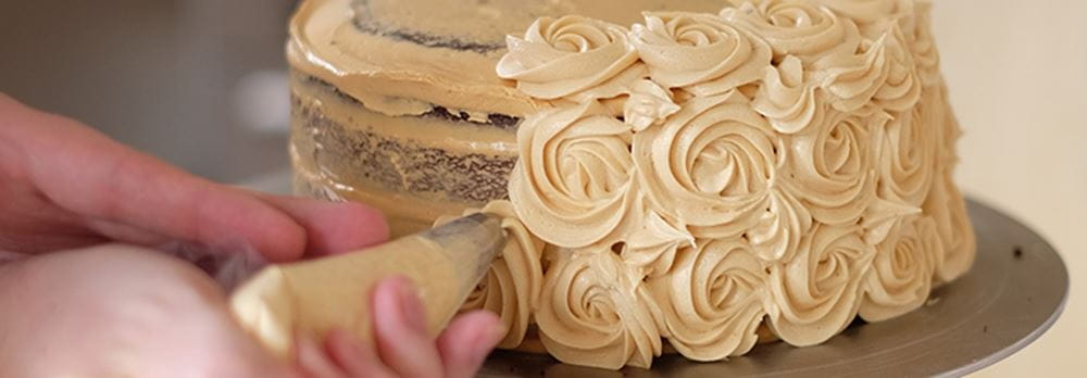Icing Tips | Bake With Stork