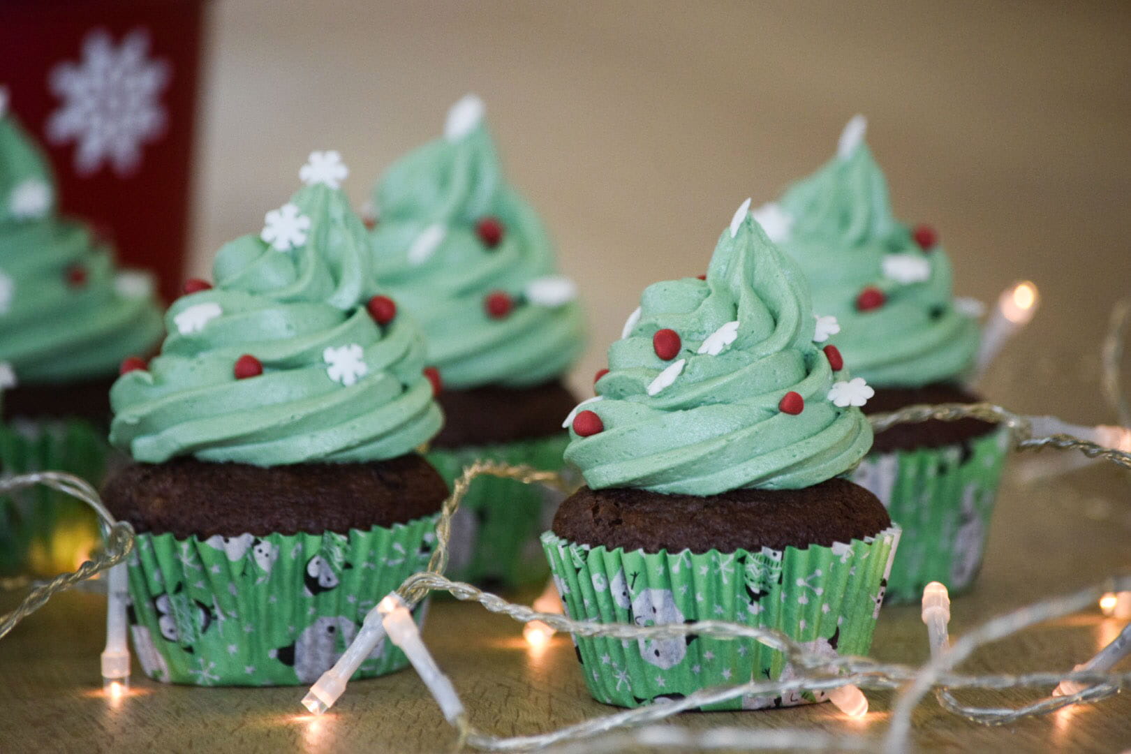 Christmas Tree Cupcakes | Bake With Stork