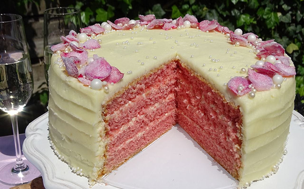 recipe image Royal Ascot Pink Bubbly Cake