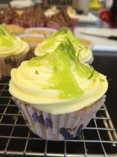 recipe image Coconut and Lime Kiwi Cupcakes