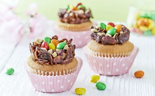 recipe image Easter Nest Honey and Nut Easter Cupcakes