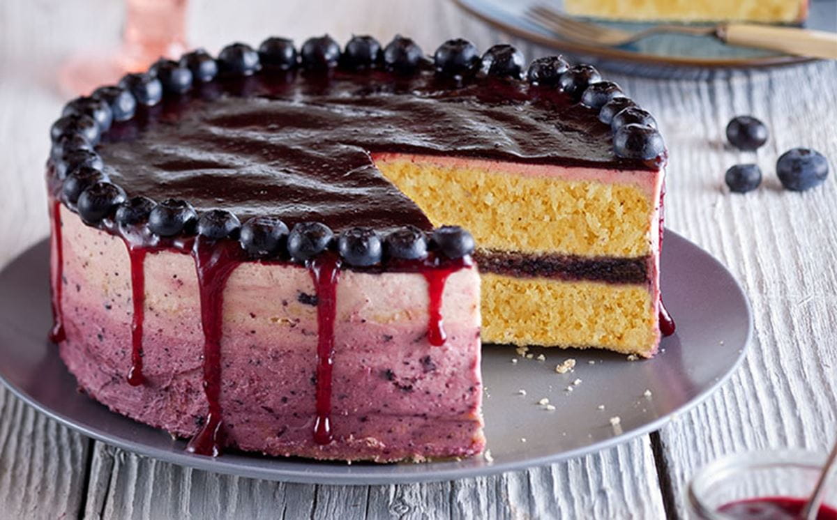 recipe image Ombre Berry Cake