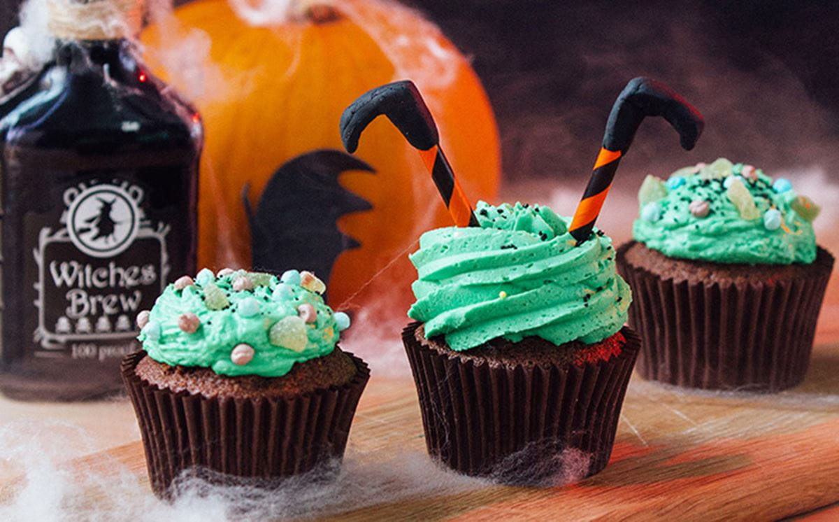 recipe image Halloween Chocolate Witch Cupcakes (Witch Cauldrons & Feet)