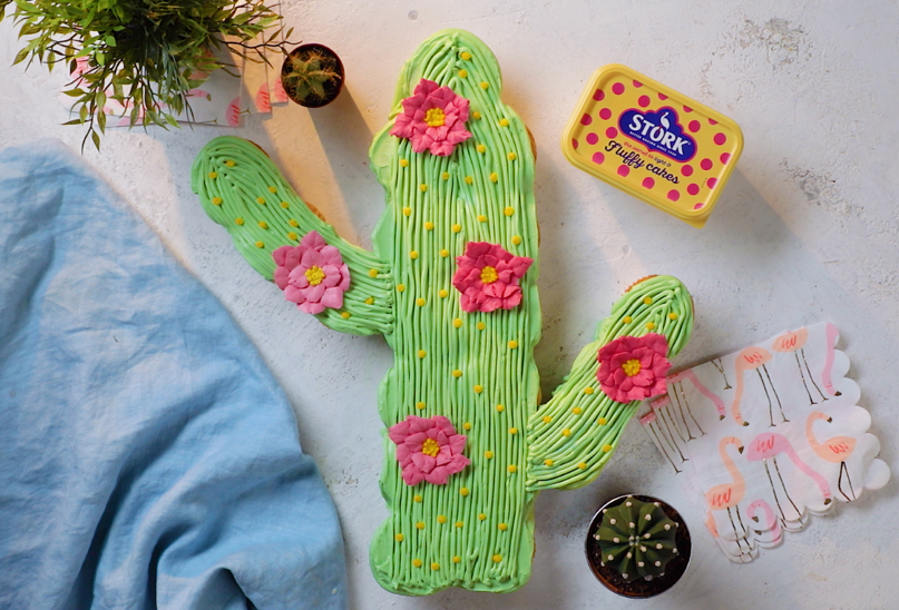 recipe image Pull-Apart Cactus Cake
