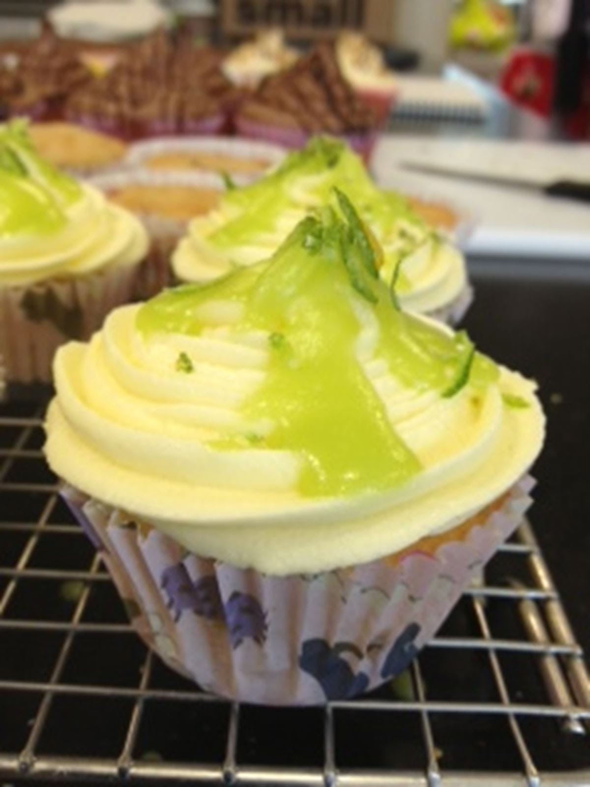recipe image Coconut and Lime Kiwi Cupcakes