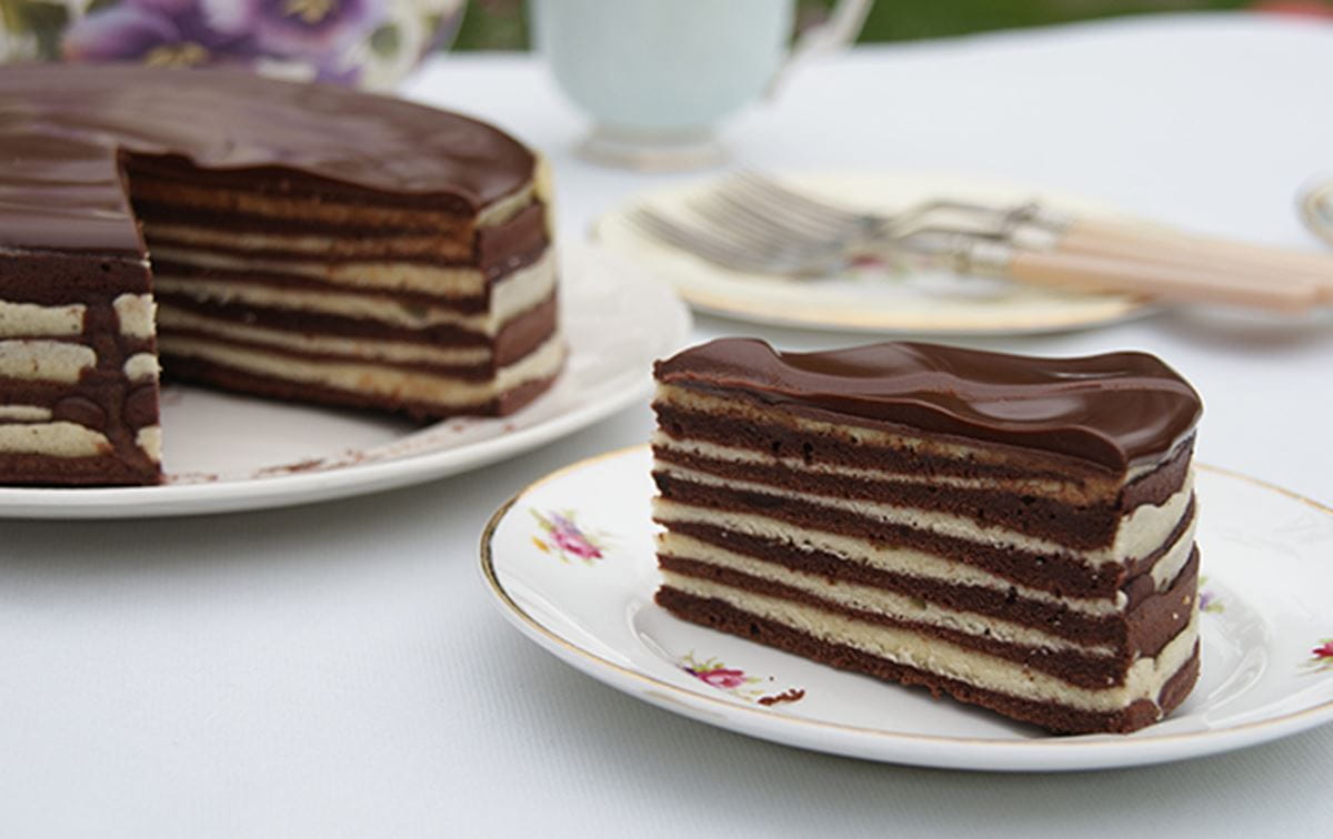 recipe image Chocolate Amaretto Schichttorte